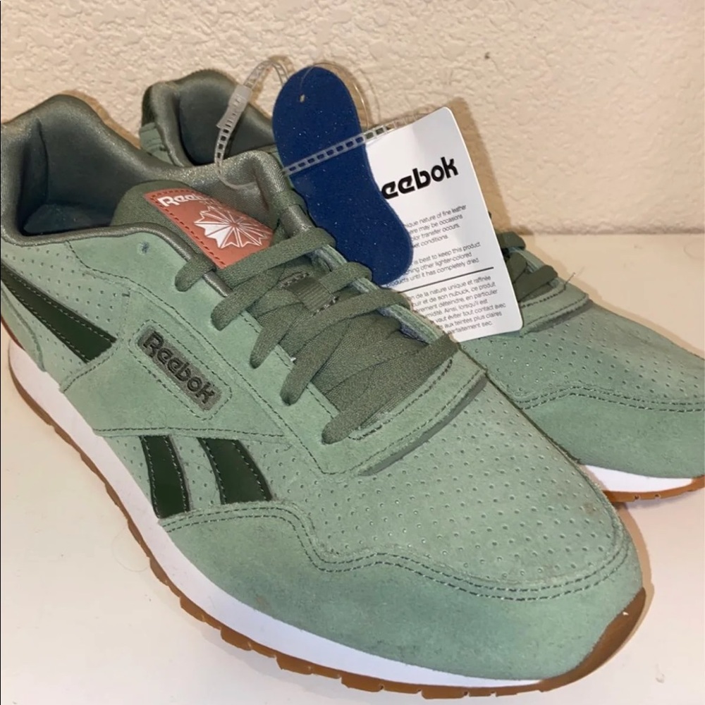 Tennis Shoes